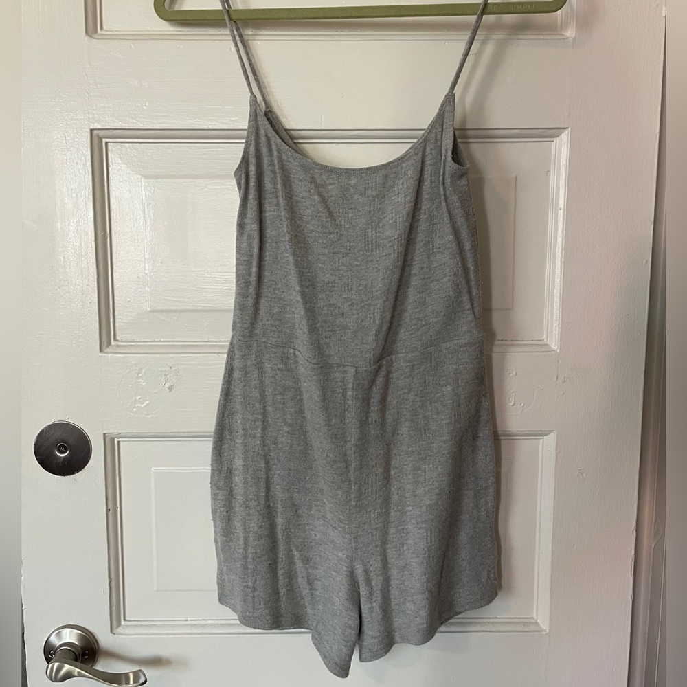 Reformation Romper - Picture 7 of 7